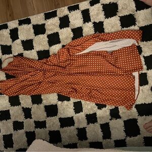 Silky flowing dress polka dot on auburn color. Has a good weight feel to it